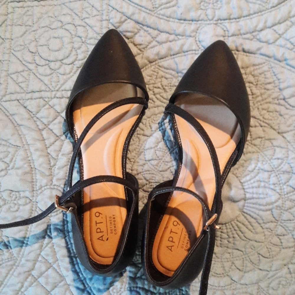 Apt 9 black flats